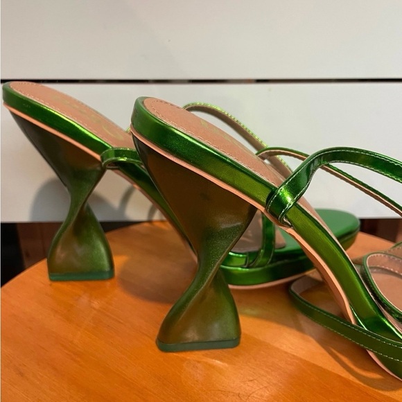 Strappy Sandals heels metallic green size 7 EGO - Picture 2 of 5